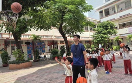 Ho Chi Minh City schools prepare for online learning as storm Kalmaegi nears