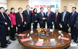 Ho Chi Minh City deepens ties with South Korean, Japanese partners