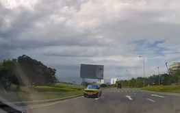 Woman fined $720 for driving wrong way in Vietnam’s Khanh Hoa