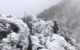 Cold surge forecast to bring severe chill, rain across northern Vietnam