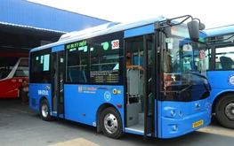 Nearly half of Ho Chi Minh City buses now use clean energy