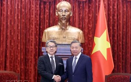 Top Vietnamese leader receives Chairman of Japan Bank for International Cooperation