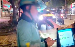 Ho Chi Minh City police catch ride-hailing drivers drunk driving