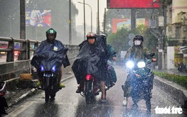 Northern Vietnam braces for cooler weather, heavy rain to persist in Ho Chi Minh City