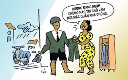 Đi làm mùa ngập: Đồ công sở để… tới nơi tính