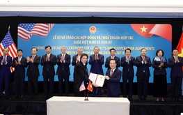 Vietnam, US sign $37.2bn in cooperation deals witnessed by Party Chief To Lam