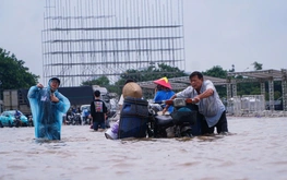 Hanoi moves to build 2 emergency underground tanks to tackle persistent flooding