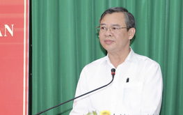 Chairman of Vietnam’s Can Tho pledges not to ignore citizens’ petitions