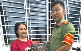 Student returns bag with over $7,600 to owner in Vietnam