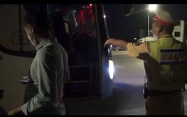 Vietnam police fine 42-seat bus driver, owner over $5,900 for carrying 63 passengers
