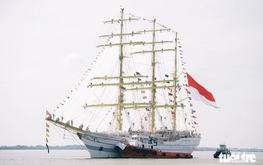 Indonesian navy training ship arrives in Ho Chi Minh City for 4-day visit