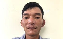 Vietnamese man caught stealing foreign tourist’s bag in Nha Trang