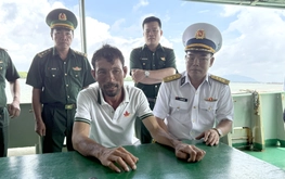 Vietnam fisherman survives 96 hours adrift at sea: "I thought of my 2 children"