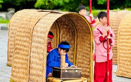 Students relive Vietnam’s imperial exams