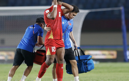 Heartbreak for Vietnam’s striker Nguyen Xuan Son as injury ends ASEAN Cup campaign