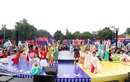 World Culture Festival brings vibrant global showcase to Hanoi