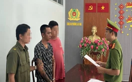 Bắt thêm 3 người liên quan bảo kê mặt biển, giết người