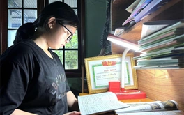 Đóa Tường Vy vẫn nở trong gian khó