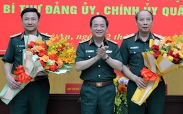 Bàn giao chức trách, nhiệm vụ Chính ủy Quân khu 4