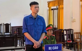 Đánh gục bạn nhậu vì không cho mượn 500.000 đồng
