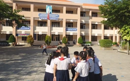 Cuộc thi clip ‘50 năm - Tỏa sáng miền Nam’: Ước mơ của ông giáo làng chài