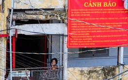 Sống thấp thỏm trong những chung cư cũ giữa lòng TP.HCM