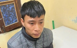 Nam thanh niên đâm chết người tình ra đầu thú