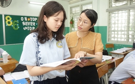 Tỉ lệ chọi vào lớp 10 TP.HCM diễn biến bất ngờ, có nên đổi nguyện vọng?