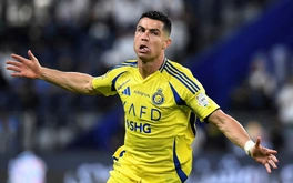 Ronaldo tiếp tục đứng đầu làng thể thao về khả năng kiếm tiền