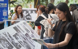 Bác Hồ, những hình ảnh đẹp và những bài báo cuối cùng canh cánh nỗi niềm ‘vì miền Nam ruột thịt'