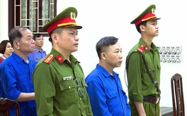 Tòa giảm án 1 năm tù cho ông Lưu Bình Nhưỡng, bác đơn kêu oan của ông Lê Thanh Vân