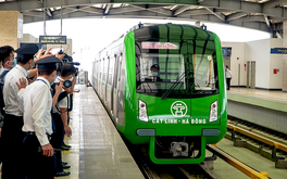Dự kiến giá vé tàu điện, xe buýt sẽ theo khung giờ