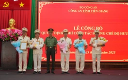 Công an Tiền Giang tổ chức lễ nghỉ hưu trước tuổi cho 121 cán bộ, chỉ huy