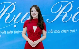 Từ tự ti tiếng Anh đến phiên dịch cuộc thi sắc đẹp quốc tế