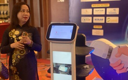 Robot thông minh, trí tuệ nhân tạo đang âm thầm thay  con người trong vận hành khách sạn?