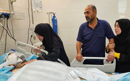 Một bác sĩ ở Gaza mất 9 người con vì Israel không kích