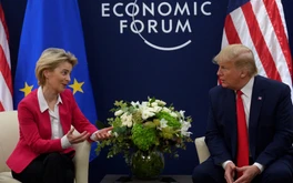 Sau một cuộc gọi, ông Trump tạm hoãn áp thuế 50% với EU tới ngày 9-7