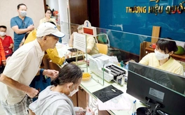 Cần sớm xóa độc quyền vàng miếng