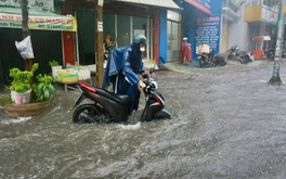 Thời tiết hôm nay 27-5: Miền Nam, miền Trung có mưa to