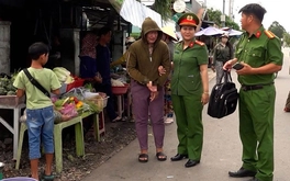 Truy xét nhanh người phụ nữ cướp vé số từ tay trẻ em, người tàn tật ở Phan Thiết
