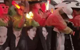 Concert Anh trai vượt ngàn chông gai trong mưa lớn, kêu gọi khán giả 'tắm mưa'