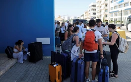 Xung đột Israel - Iran: Công dân Việt Nam tại Iran được đưa sang Azerbaijan, 16 người đã về nước