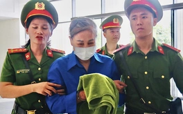 Hình ảnh cựu bí thư Tỉnh ủy Vĩnh Phúc Hoàng Thị Thúy Lan và các bị cáo vụ án Phúc Sơn đến tòa