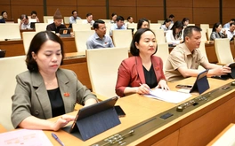 Quốc hội đồng ý cho địa phương được duyệt chủ trương đầu tư sân bay, cảng biển