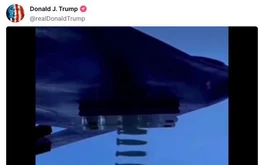 Có thực ông Trump đăng video bài nhạc chế ‘Ném bom Iran’ lên mạng?