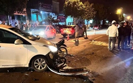Xe máy va chạm ô tô trên quốc lộ 14, 2 học sinh thiệt mạng