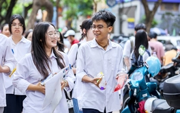 Đề văn kỳ thi tốt nghiệp THPT 2025: Kịp thời, mong chờ đề mới hợp thời