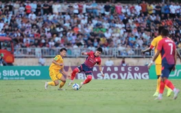Sông Lam Nghệ An - Công An Hà Nội (hiệp 1) 0-2: Alan ghi siêu phẩm nâng tỉ số