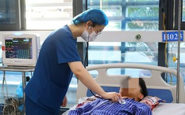 Cứu sống 4 người trong gia đình bị ngộ độc do ăn nấm rừng