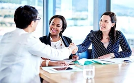 Bạn muốn tìm việc, hãy kết nối trên LinkedIn